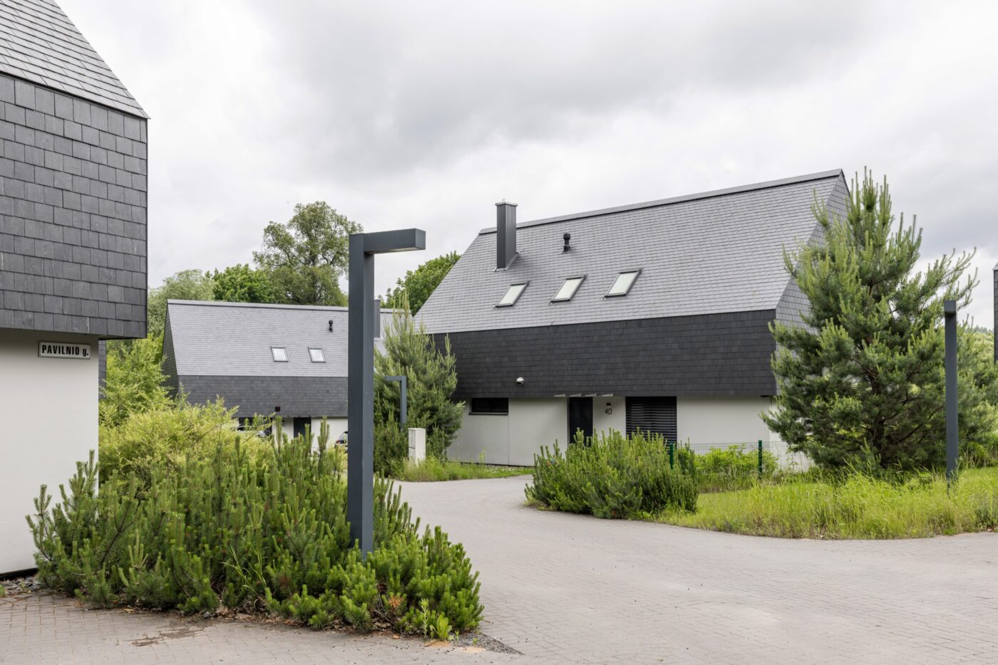 PAVILNIO 4 kvartalo takas tarp namų